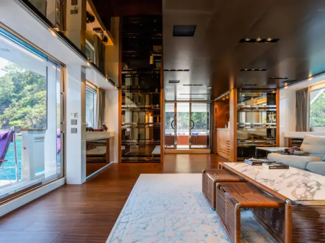 Yacht Takara One photo