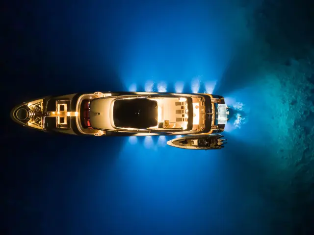 Yacht Takara One top-down view