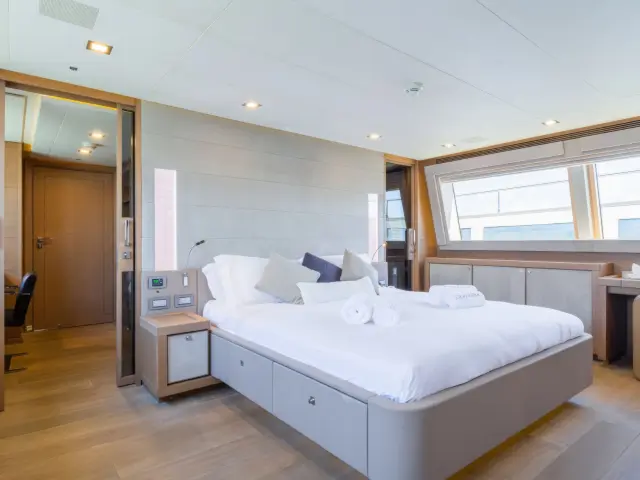 Yacht Thalyssa cabin