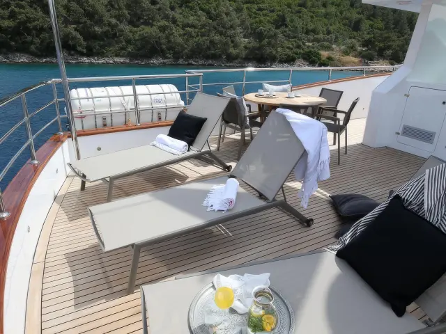 Yacht Ottawa IV photo