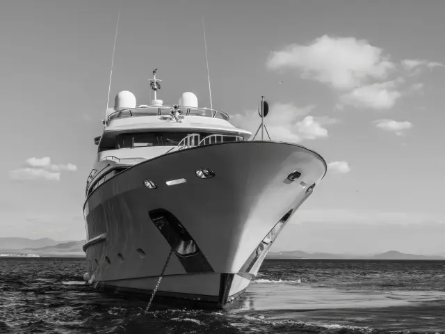 Yacht Stella Fiera front view