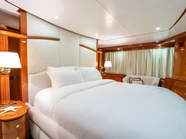 Yacht Stella Fiera cabin