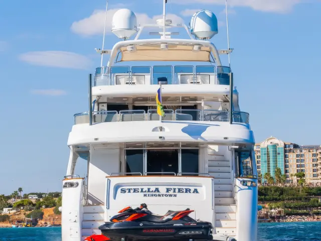 Yacht Stella Fiera back view