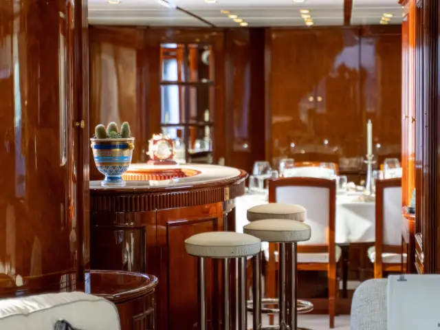 Yacht Stella Fiera saloon