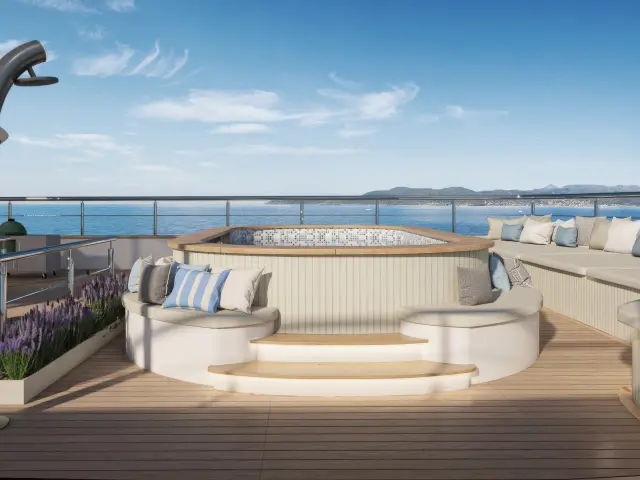 Yacht Bella flybridge