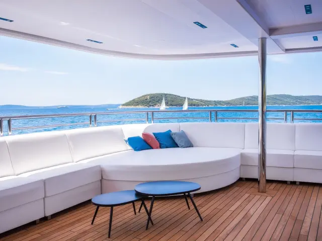 Yacht Alfa Mario photo