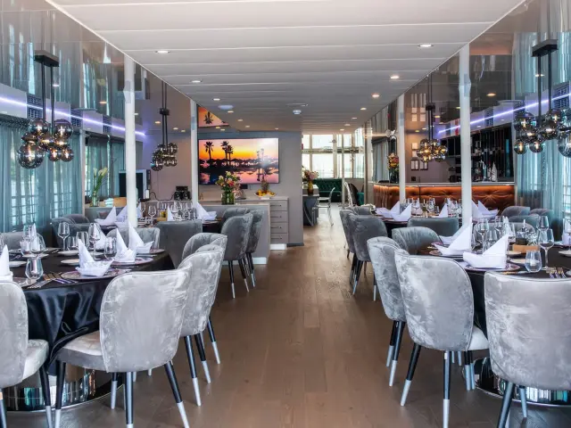 Yacht Alfa Mario photo