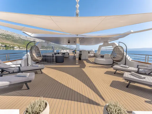 Yacht Cristal flybridge