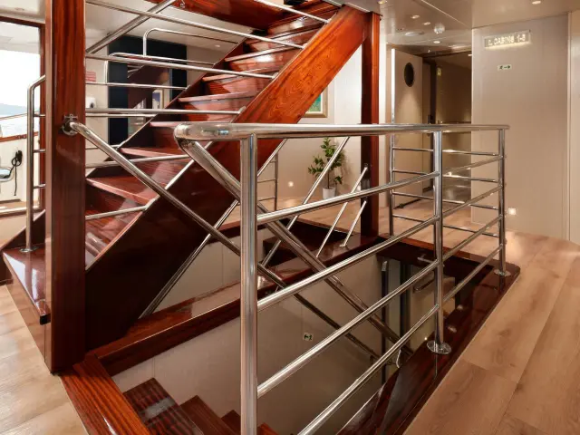 Yacht Queen Eleganza photo