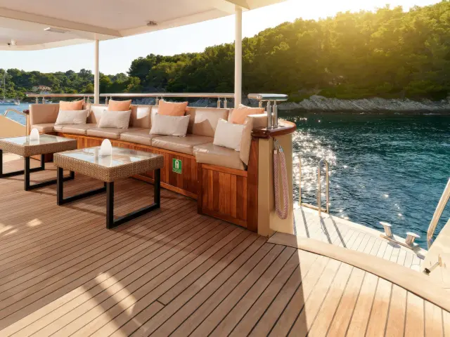 Yacht Queen Eleganza photo