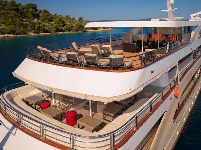 Yacht Queen Eleganza photo