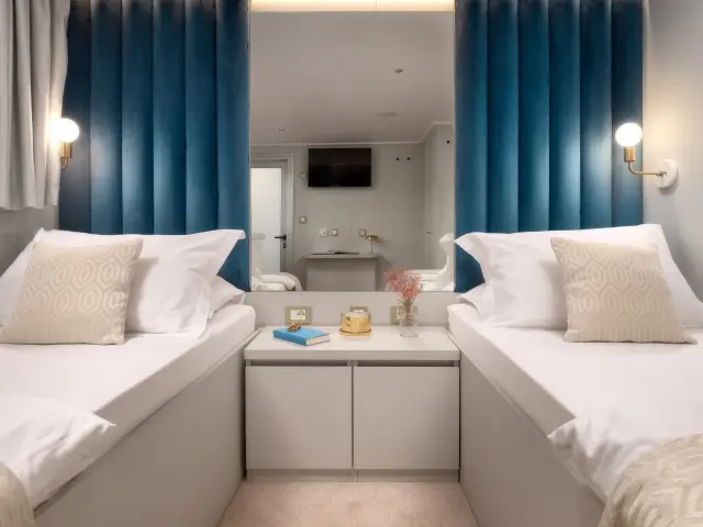 Yacht Belezza cabin