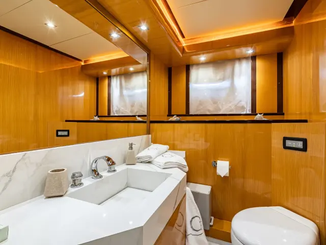 east-med-yachting-cant-remember_0004