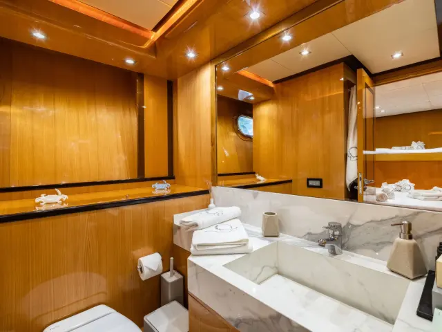 east-med-yachting-cant-remember_0007