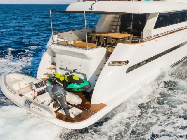 Yacht Axella back view