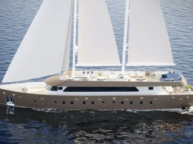 Yacht Maxita side view