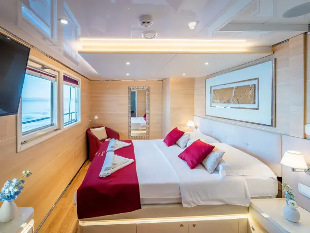 Yacht Riva cabin