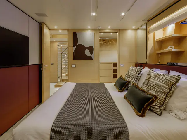 Yacht Elysium cabin