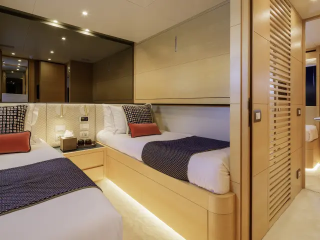 Yacht Elysium cabin