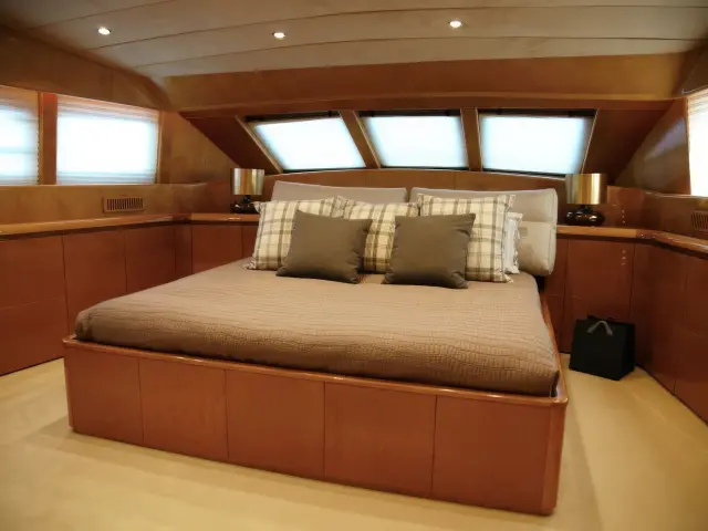Yacht Project Steel cabin