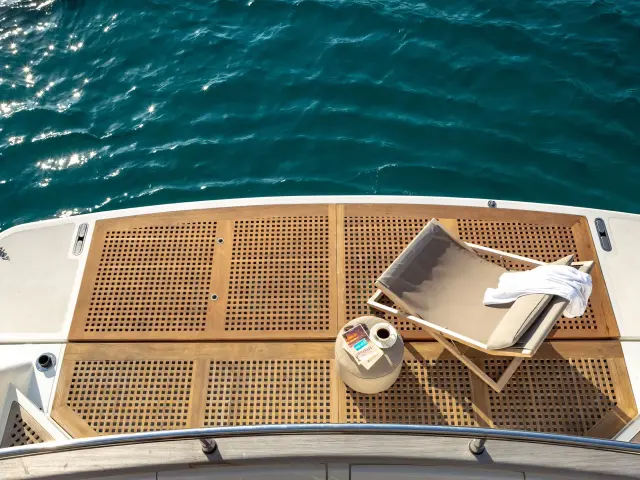 Yacht The Bird photo