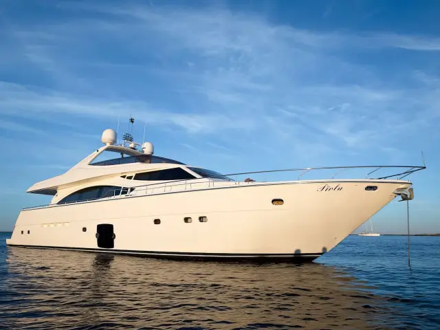 Yacht Piola side view