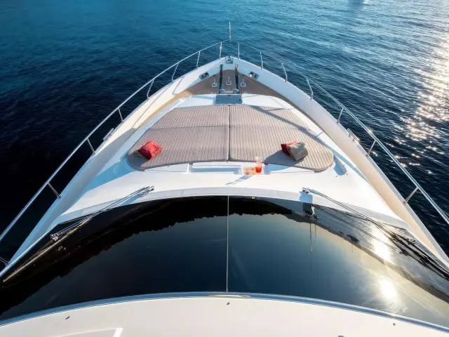 Yacht Piola deck