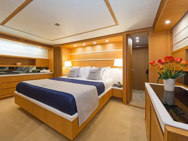 Yacht Alegria cabin