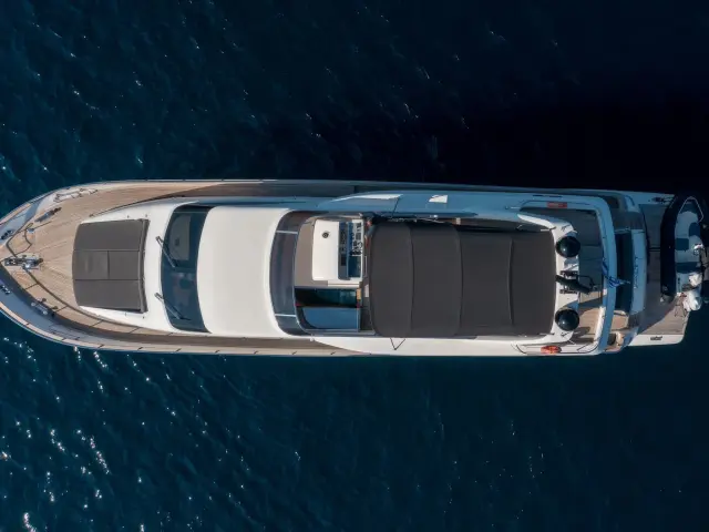 Yacht Salty top-down view