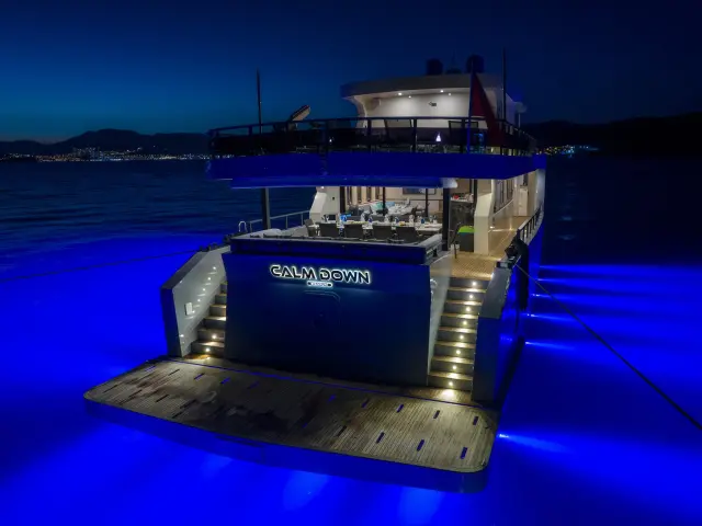 east-med-yachting-calm-down_0001