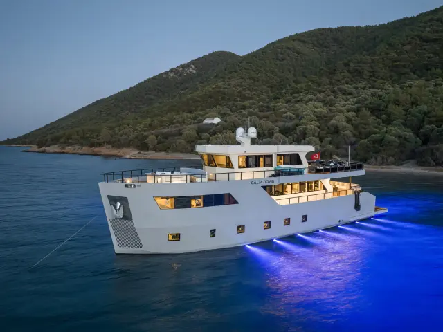 east-med-yachting-calm-down_0007