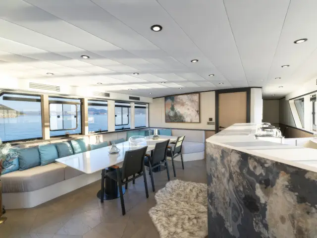 east-med-yachting-calm-down_0011