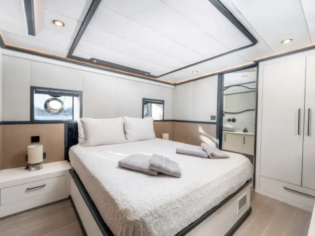 east-med-yachting-calm-down_0016