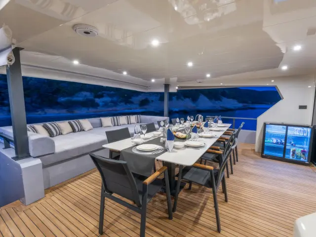 east-med-yachting-calm-down_0022