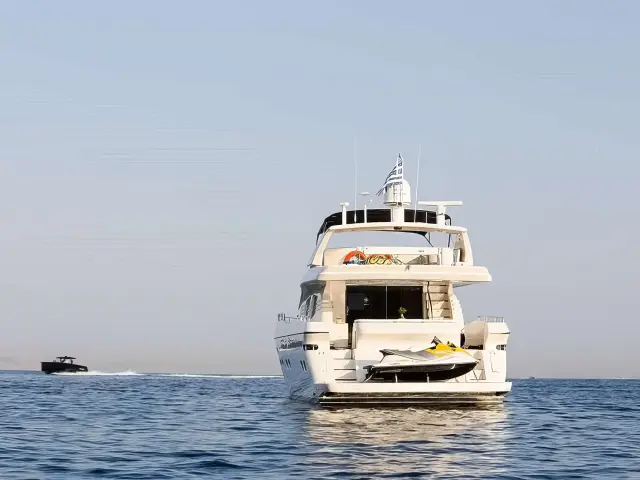 east-med-yachting-amoraki_0001