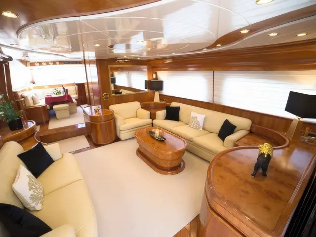 east-med-yachting-amoraki_0004