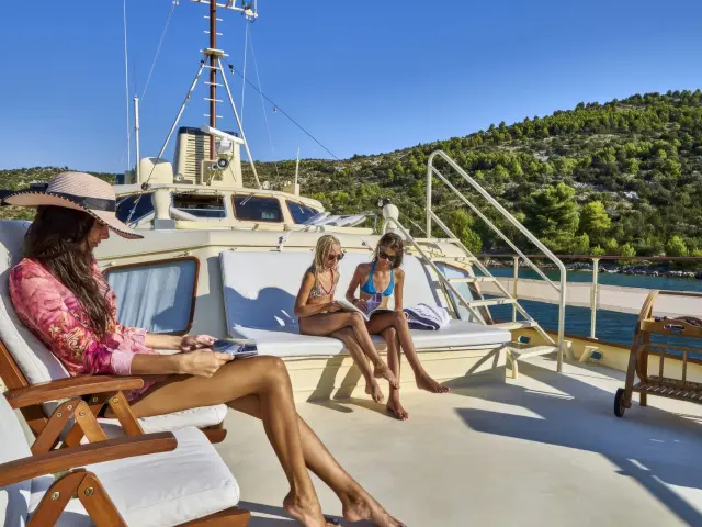 east-med-yachting-play-fellow_0002