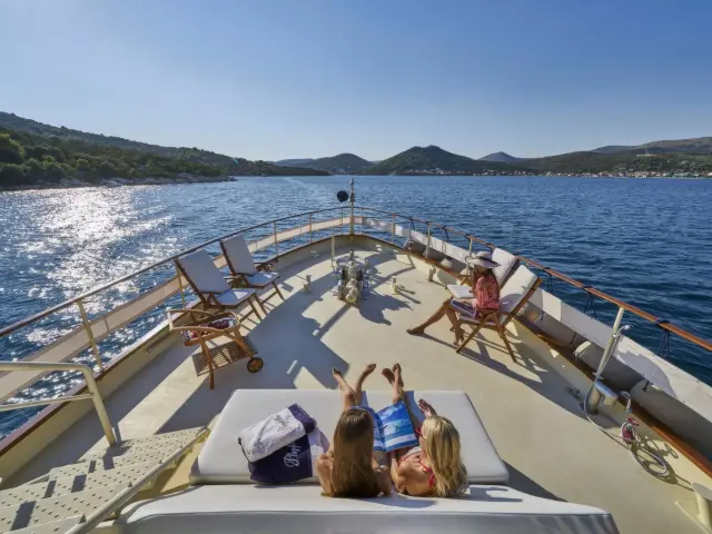 east-med-yachting-play-fellow_0016