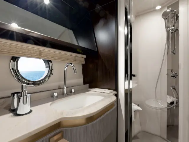 east-med-yachting-be-happy_0015