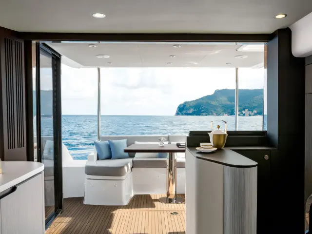 east-med-yachting-be-happy_0017