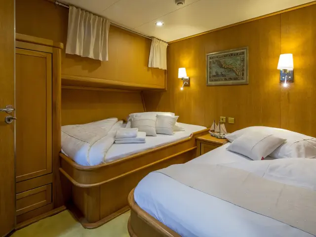 Yacht Morning Star cabin